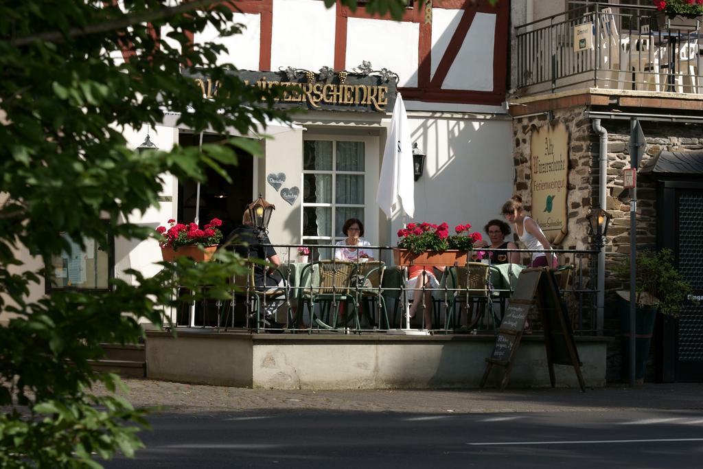 Alte Winzerschenke Hotell Bruttig-Fankel Exteriör bild
