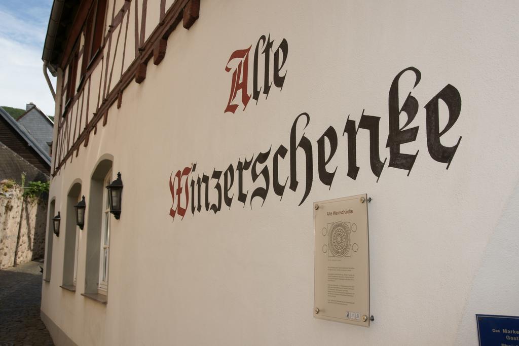 Alte Winzerschenke Hotell Bruttig-Fankel Exteriör bild