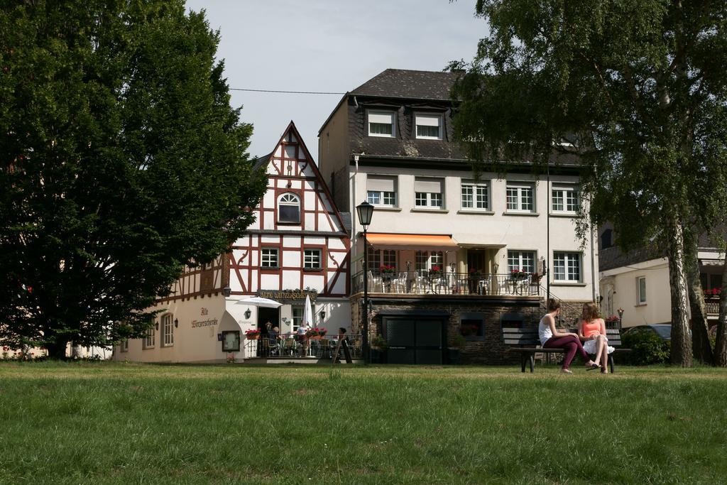 Alte Winzerschenke Hotell Bruttig-Fankel Exteriör bild