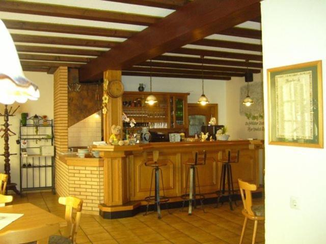 Alte Winzerschenke Hotell Bruttig-Fankel Exteriör bild